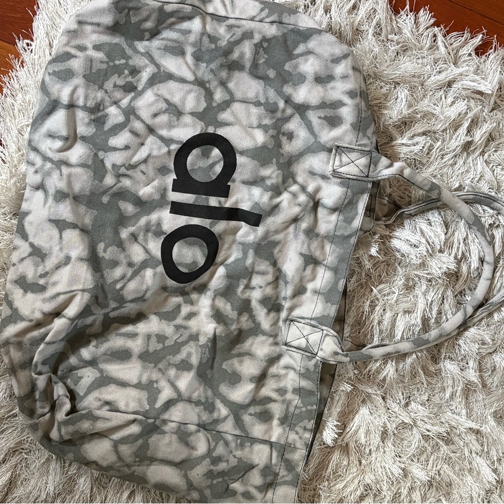 ALO Yoga Gray Tote Bag